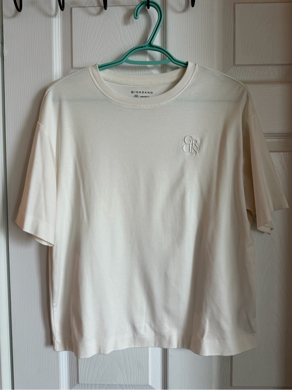 Giordano Liquid Touch Loose Embroidery T-Shirt - Size M (Like New)